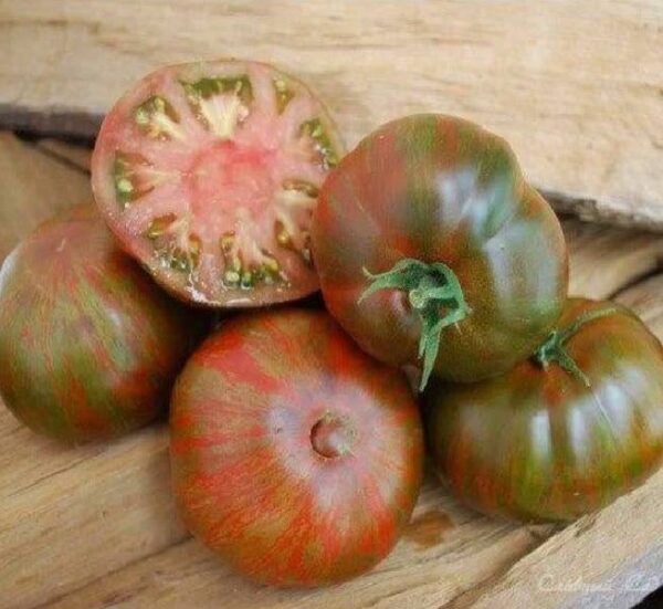 Томат Большой полосатый кабан полосатые томаты коричневого цвета